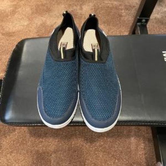 Fashion Men's Breathable Mesh Slip-On Shoes - Picture 3 of 4